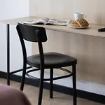 Bright With Air Conditioning, Close To The Metro Station And Pge National By Renters Appartement