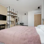 Appartement Bright With Air Conditioning, Close To The Metro Station And Pge National By Renters