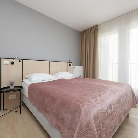 Апартаменты Bright With Air Conditioning, Close To The Metro Station And Pge National By Renters *