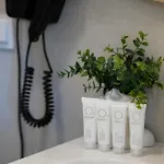 Bright With Air Conditioning, Close To The Metro Station And Pge National By Renters