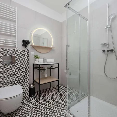 Apartmán Bright With Air Conditioning, Close To The Metro Station And Pge National By Renters Varšava