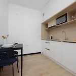 Bright With Air Conditioning, Close To The Metro Station And Pge National By Renters * Βαρσοβία
