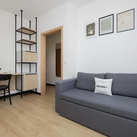דירה Bright With Air Conditioning, Close To The Metro Station And Pge National By Renters *